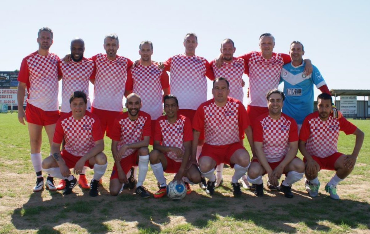 MISTE FOOT LOVERVAL  GAGNE LA COUPE – 2016